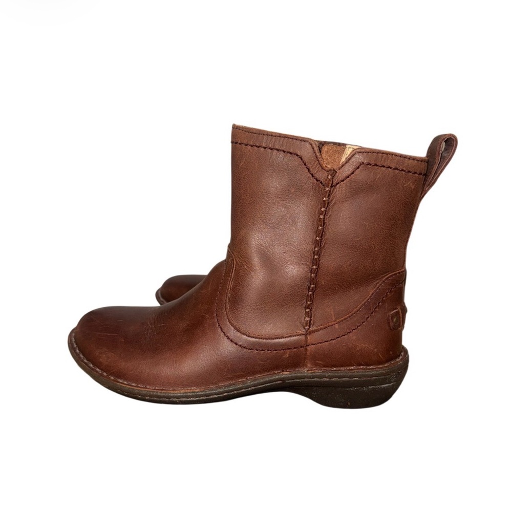 UGG Neevah brown leather sherling lined ankle boots women’s size 7